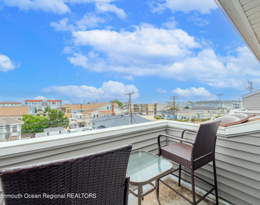 1713 Boulevard - Photo Thumbnail 16