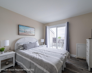 1713 Boulevard - Photo Thumbnail 9