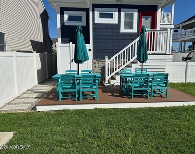 102 New Jersey Avenue - Photo Thumbnail 30
