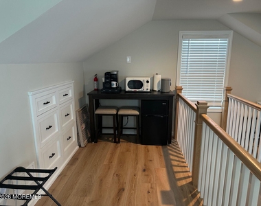 102 New Jersey Avenue - Photo Thumbnail 27