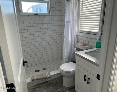 102 New Jersey Avenue - Photo Thumbnail 10