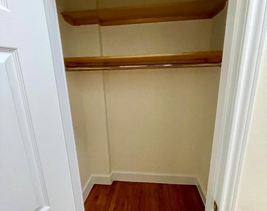 West 171st Street - Photo Thumbnail 10