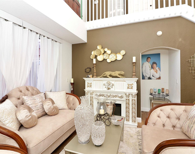 6602 Geneva Street - Photo Thumbnail 5