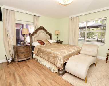 6602 Geneva Street - Photo Thumbnail 8