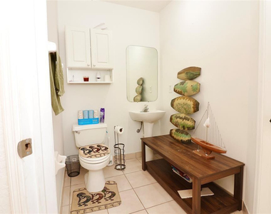 6602 Geneva Street - Photo Thumbnail 24