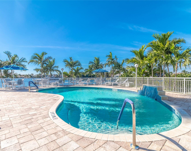 511 Bayshore Drive - Photo Thumbnail 49