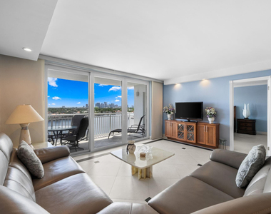 511 Bayshore Drive - Photo Thumbnail 1