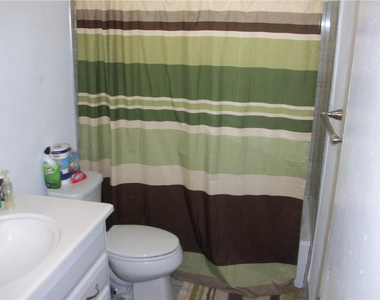 5039 Nw 42 Street - Photo Thumbnail 9