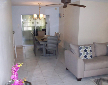 5039 Nw 42 Street - Photo Thumbnail 15
