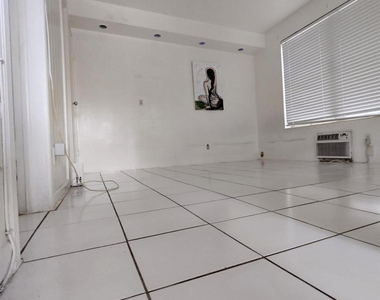1707 Thomas Street - Photo Thumbnail 18