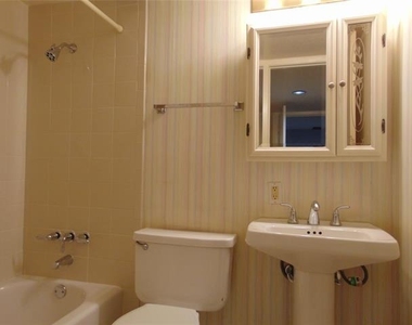 12806 Midway Road - Photo Thumbnail 7