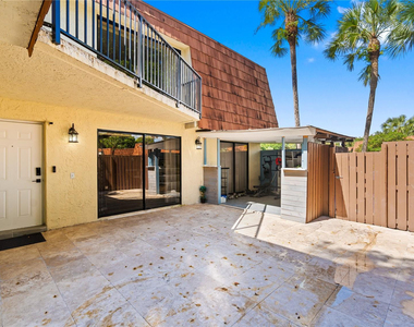 1600 Coral Avenue - Photo Thumbnail 2