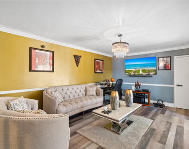 1600 Coral Avenue - Photo Thumbnail 3
