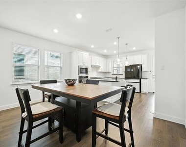 447 Holly Road - Photo Thumbnail 28