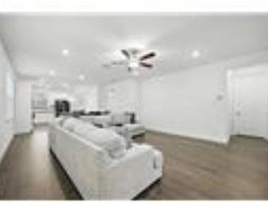 447 Holly Road - Photo Thumbnail 5