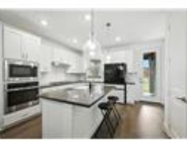 447 Holly Road - Photo Thumbnail 9