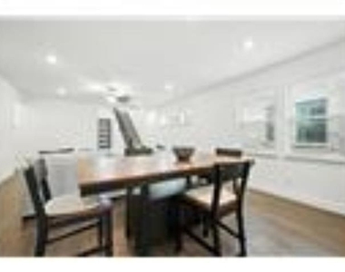 447 Holly Road - Photo Thumbnail 8