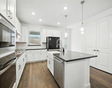 447 Holly Road - Photo Thumbnail 31