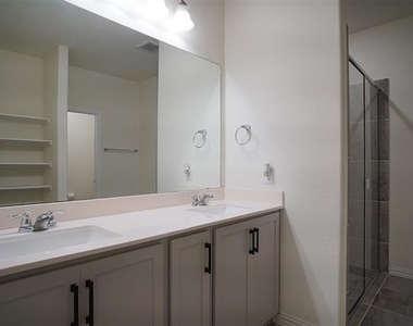 1432 Four Corner Lane - Photo Thumbnail 16