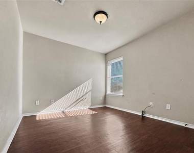 1301 Piedmont - Photo Thumbnail 4