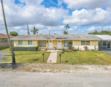 4681 Sw 43rd Terrace - Photo Thumbnail 16