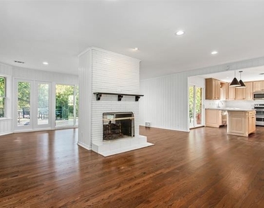 6737 Lakefair Circle - Photo Thumbnail 8