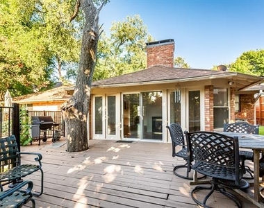 6737 Lakefair Circle - Photo Thumbnail 30