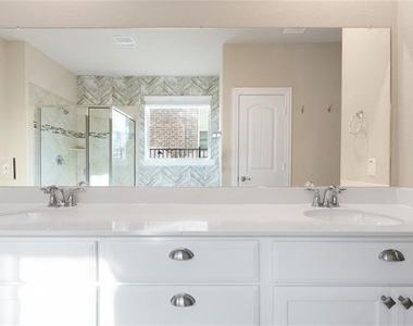 3805 Bastrop Street - Photo Thumbnail 21