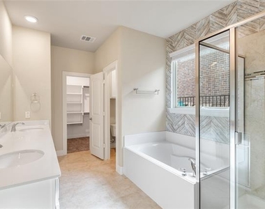 3805 Bastrop Street - Photo Thumbnail 22