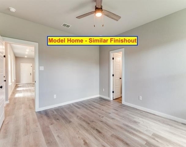 10548 Tube Drive - Photo Thumbnail 14