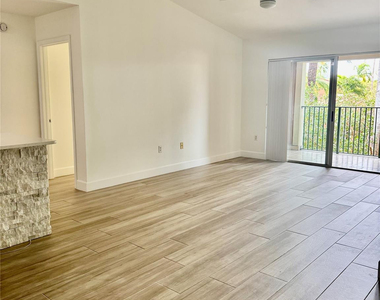 4856 N State Road 7 - Photo Thumbnail 4