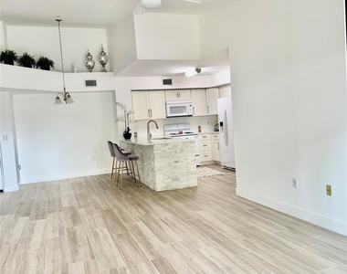 4856 N State Road 7 - Photo Thumbnail 13