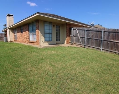 1234 Mockingbird Lane - Photo Thumbnail 15