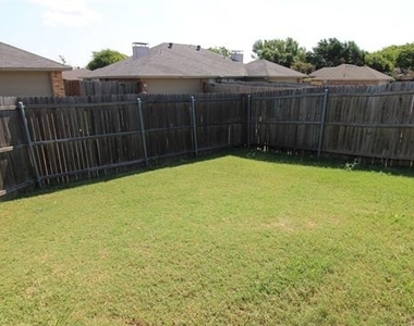 1234 Mockingbird Lane - Photo Thumbnail 14