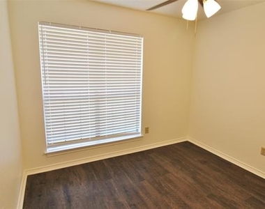 1234 Mockingbird Lane - Photo Thumbnail 2