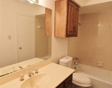 1234 Mockingbird Lane - Photo Thumbnail 8