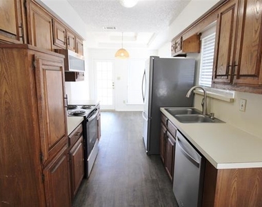 1234 Mockingbird Lane - Photo Thumbnail 9