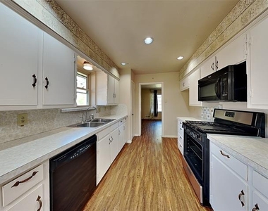 13630 Willow Bend Road - Photo Thumbnail 4