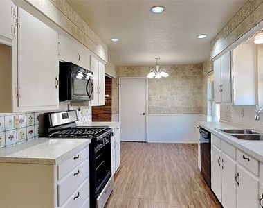 13630 Willow Bend Road - Photo Thumbnail 5
