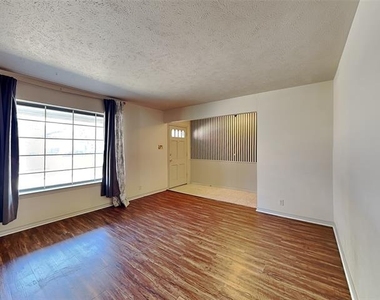 13630 Willow Bend Road - Photo Thumbnail 7