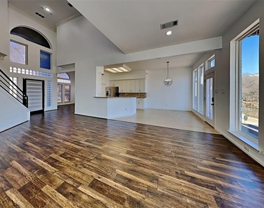 4322 Duck Pond Lane - Photo Thumbnail 2