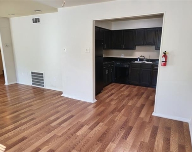 6900 Skillman Street - Photo Thumbnail 3