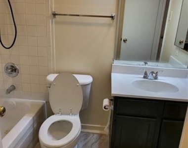 6900 Skillman Street - Photo Thumbnail 10