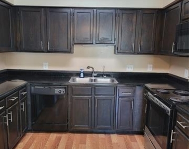 6900 Skillman Street - Photo Thumbnail 4