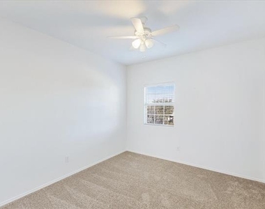 7405 Howling Coyote Lane - Photo Thumbnail 24