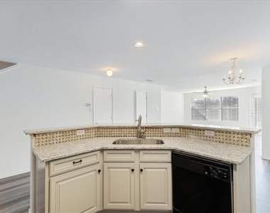7405 Howling Coyote Lane - Photo Thumbnail 6