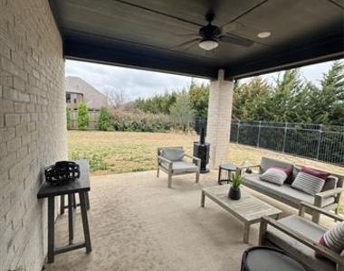 1520 Winchester Drive - Photo Thumbnail 16
