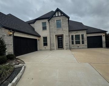 1520 Winchester Drive - Photo Thumbnail 4