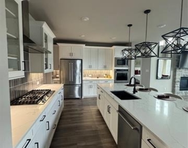 1520 Winchester Drive - Photo Thumbnail 13