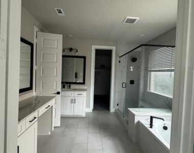 1520 Winchester Drive - Photo Thumbnail 20